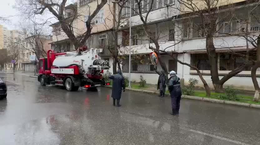 Bu ərazi yağış sularından təmizlənir