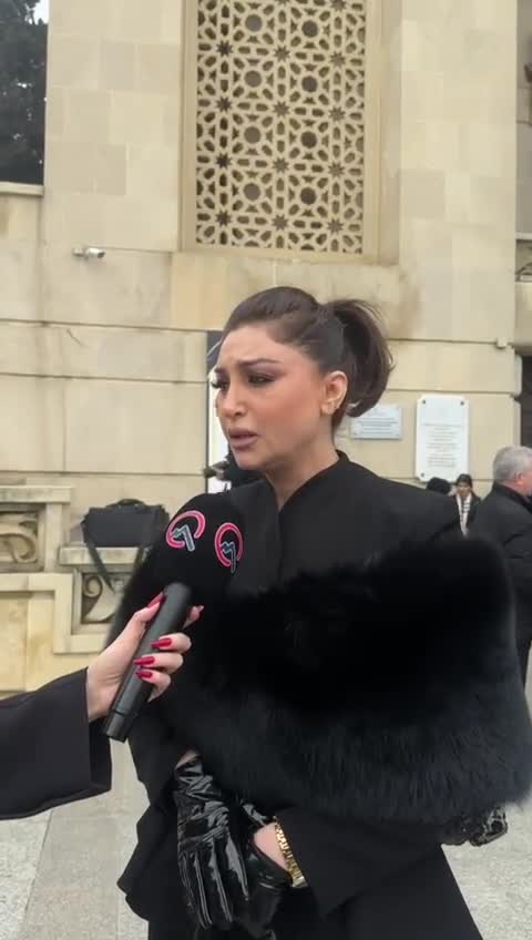 “Gözlərində sanki canlı filmə baxırdın, adam əriyirdi”