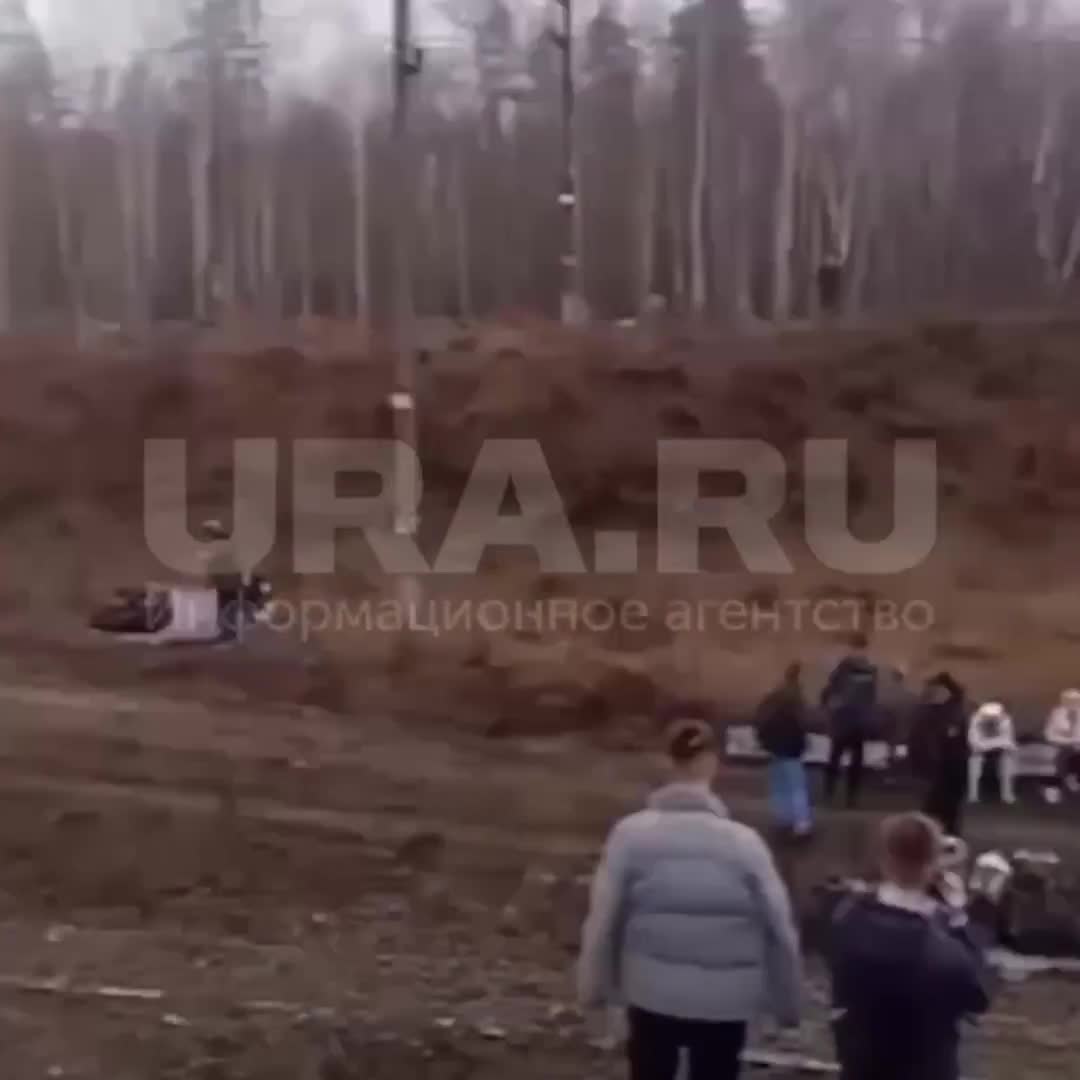 Rusiyada sərnişin qatarı relsdən çıxıb