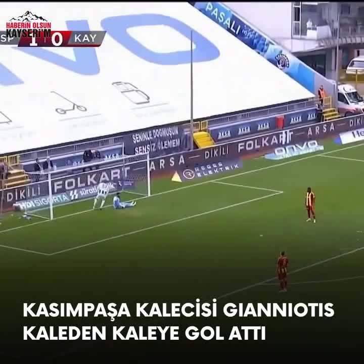 Qapıçı öz yerindən rəqib qapıya qol vurdu