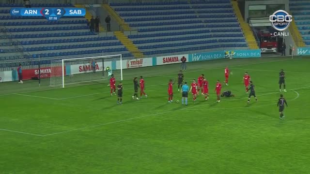 “Sabah”ın oyununda mübahisəli anlar