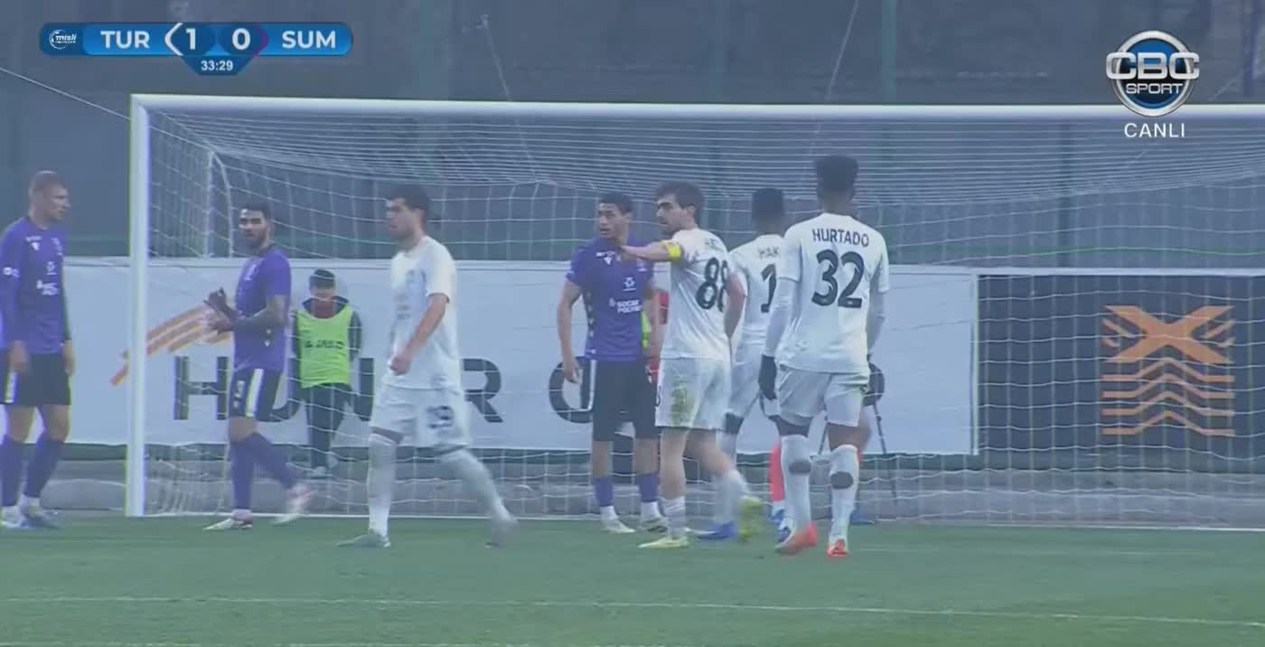 Tovuz stadionunda kabab tüstüsü