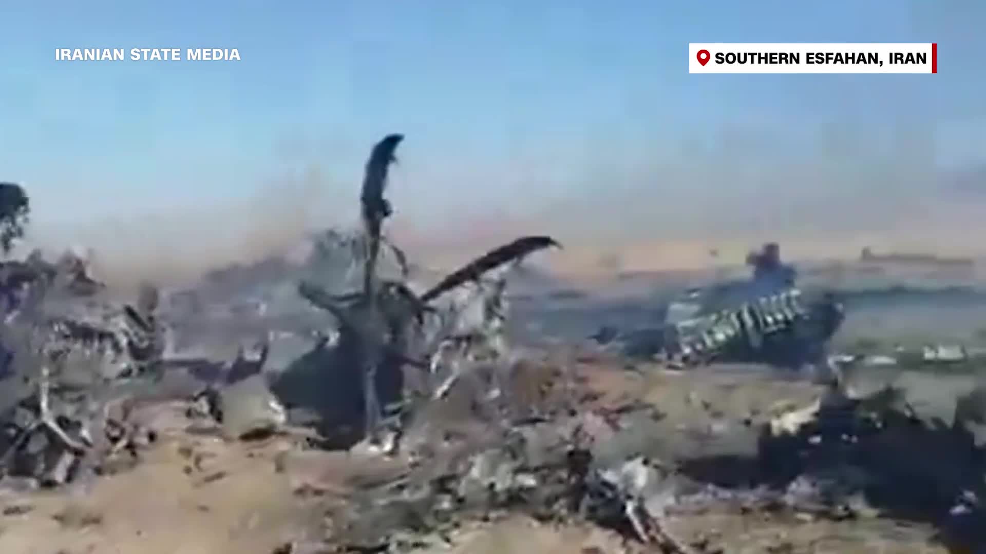 İrandakı ABŞ təyyarələrinin yanmış qalıqları