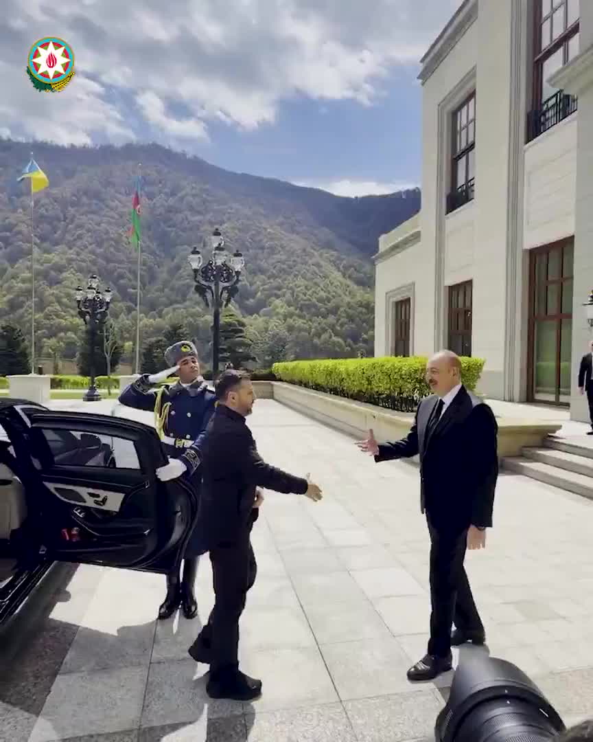 Prezident Zelenskinin səfəri ilə bağlı videoçarx paylaşdı