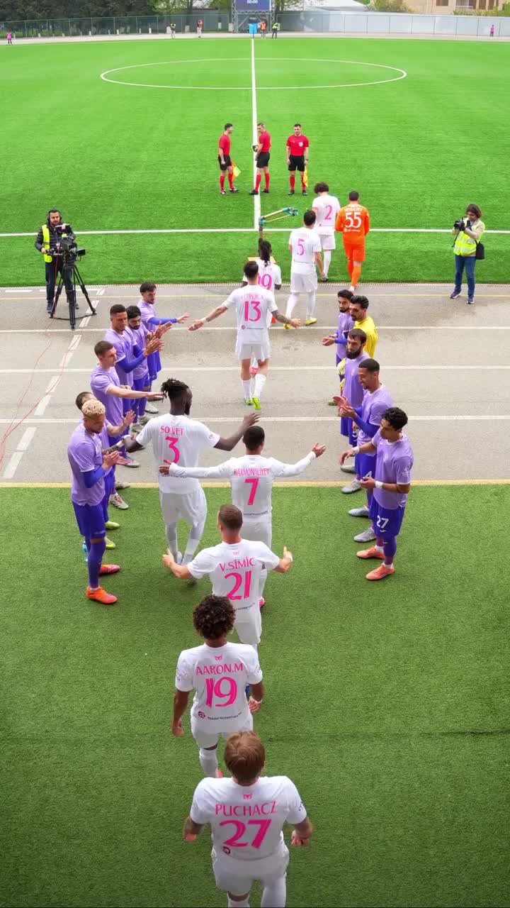 Çempionu adına layiq qarşıladılar