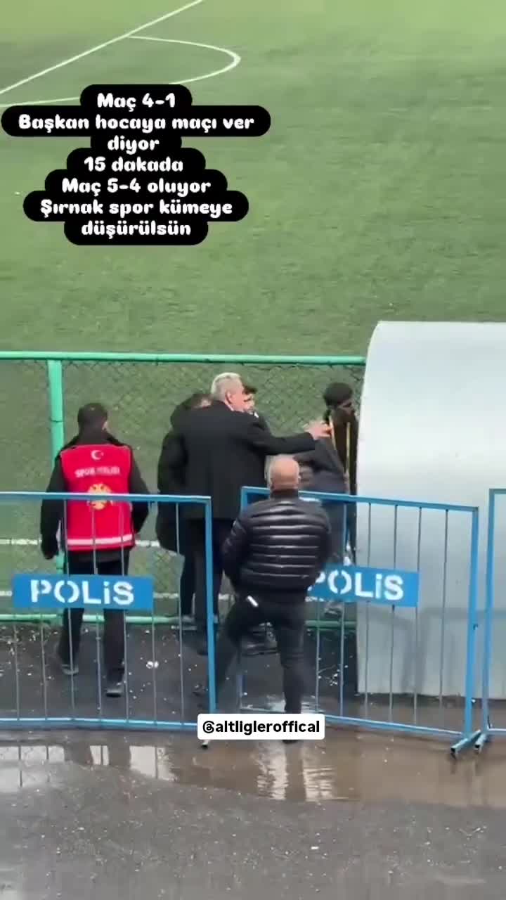 Türkiyədə skandallı matç - Oyunu satdılar