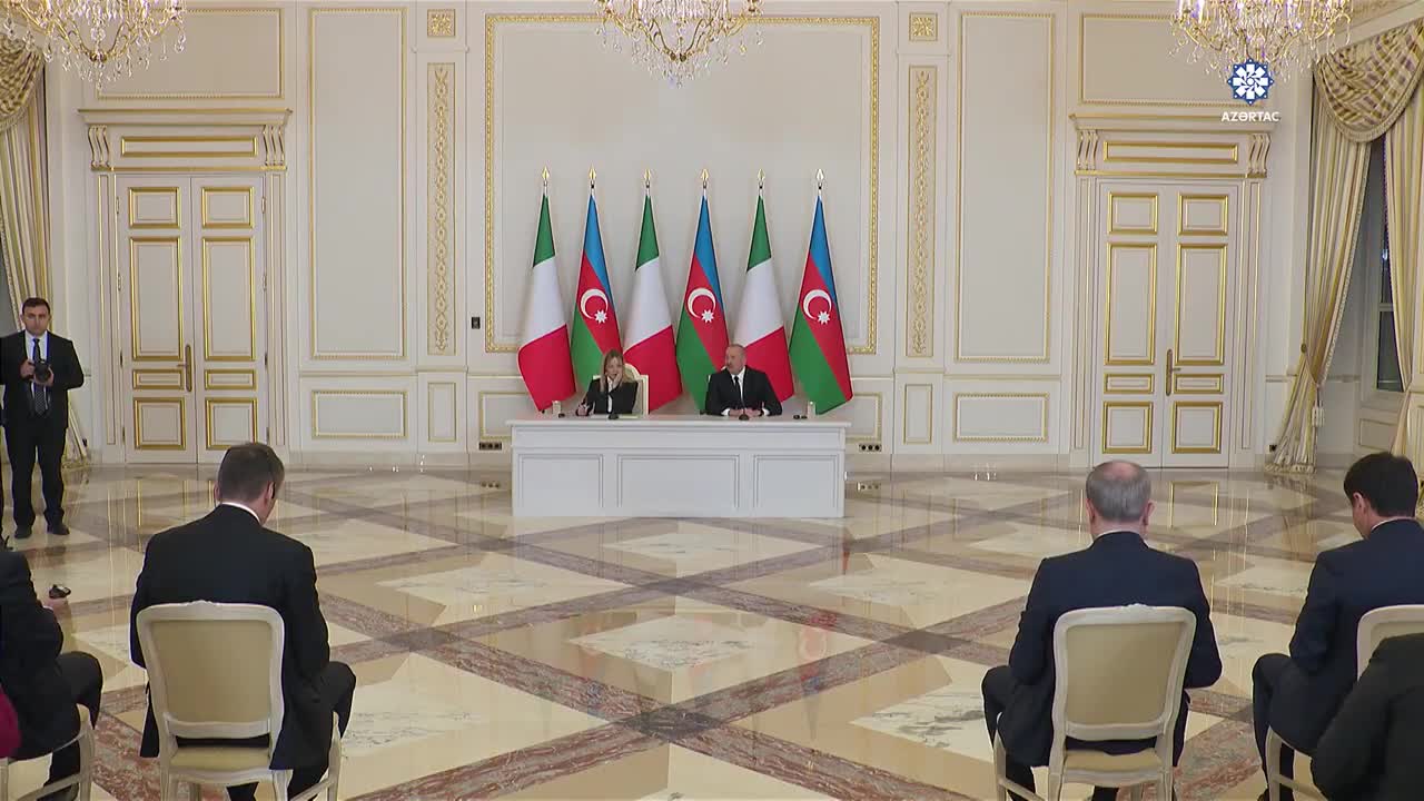 İlham Əliyev və Meloni mətbuata bəyanatlarla çıxış etdilər