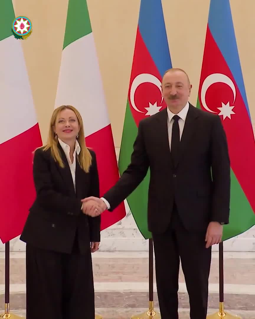 Meloninin Azərbaycana səfərindən video