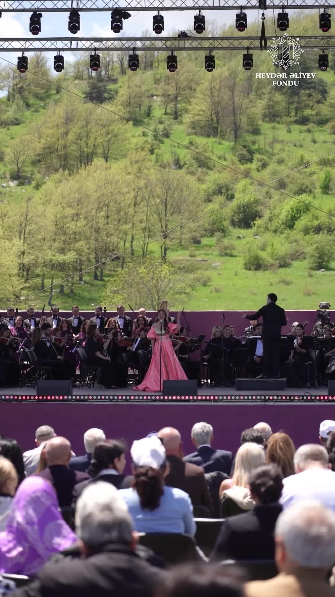 Bu gün Şuşada hava musiqilidir