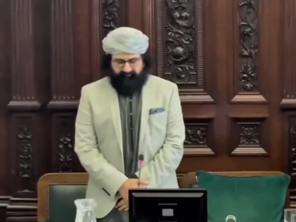 Birminhem merinin andiçmə mərasimində ərəbcə dua oxundu