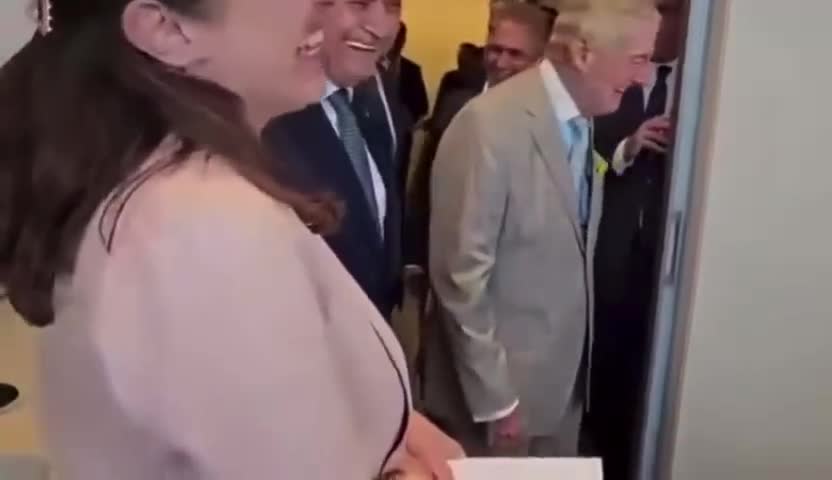 Kürd qadın haqda lətifəsi başına bəla oldu