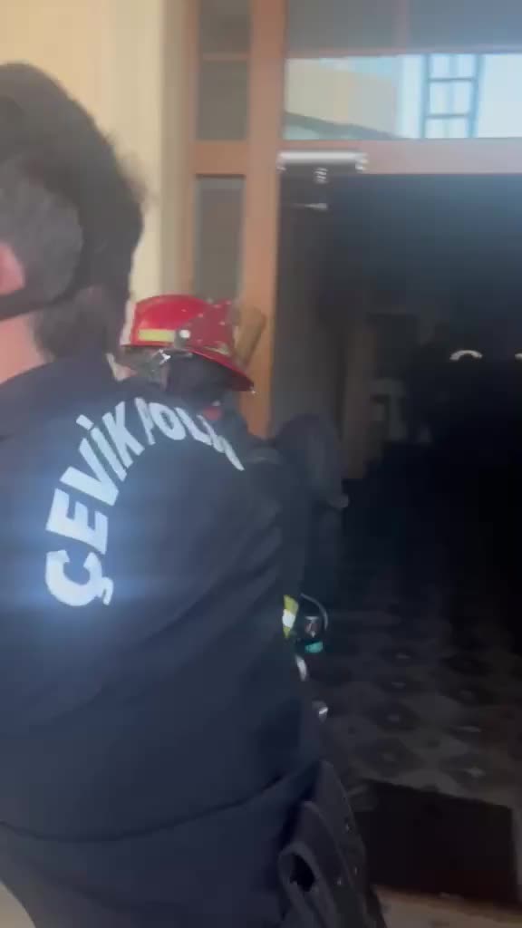 Polis yanğına müdaxilə etdi