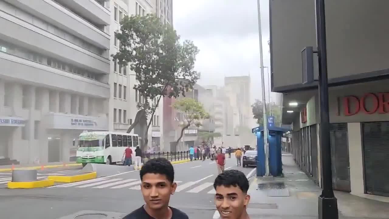 Karakas zəlzələdən az sonra... - 3
