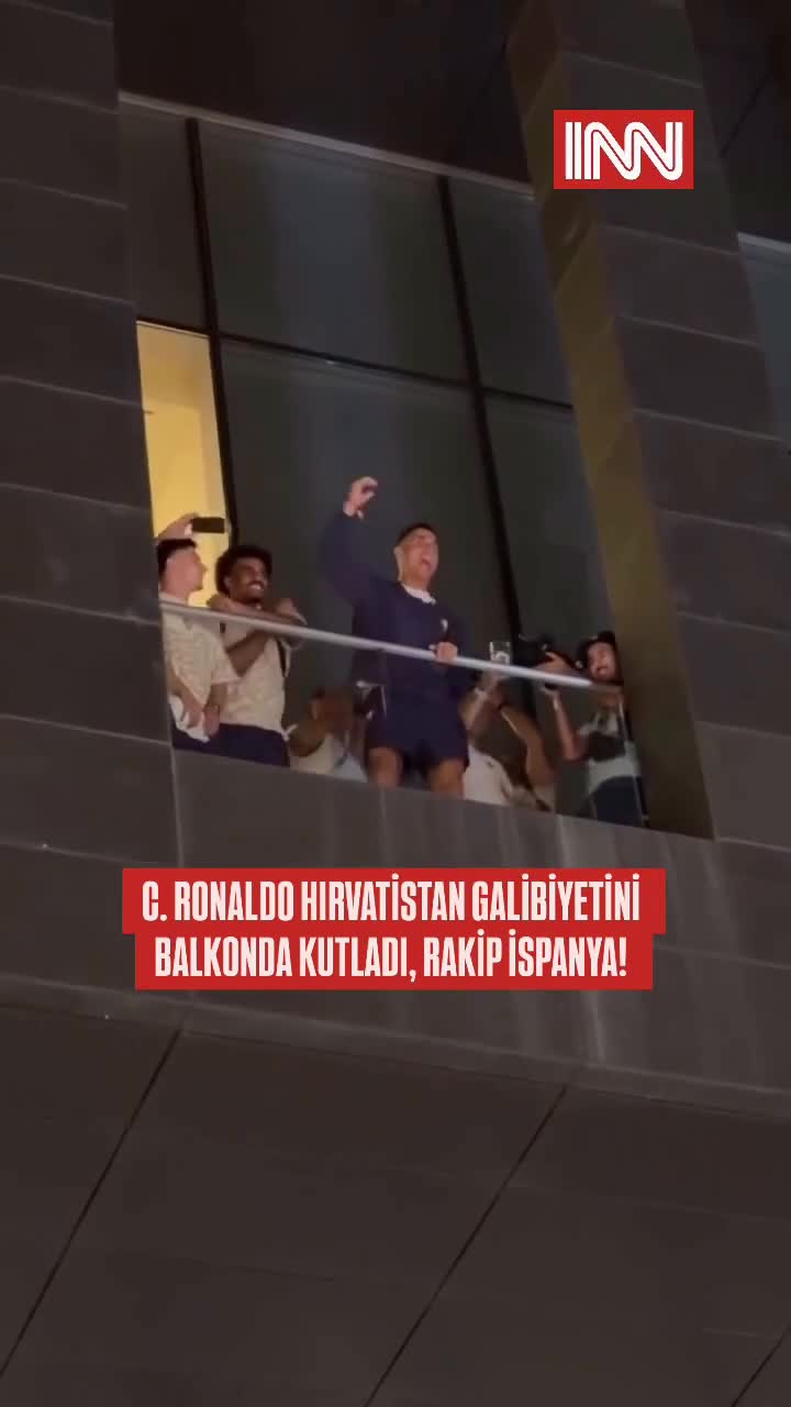 Ronaldo qələbəni belə qeyd etdi