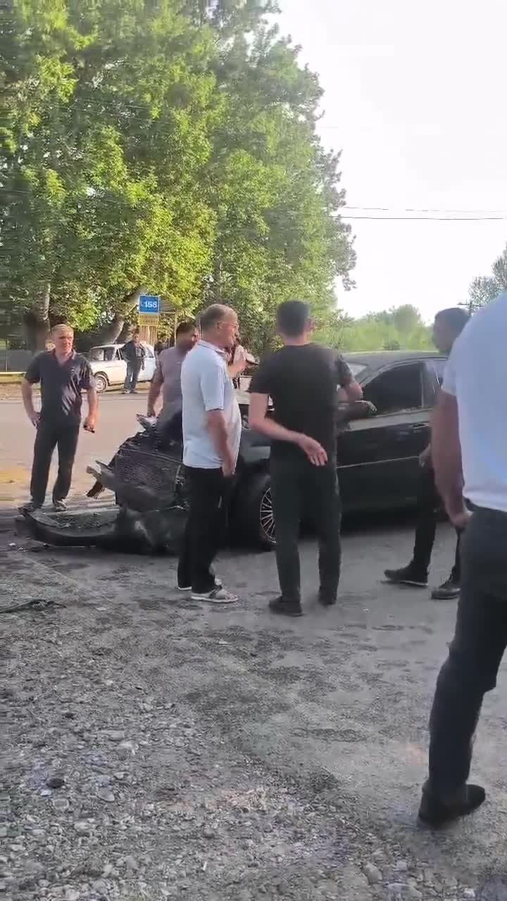 Avtomobil traktorla toqquşdu