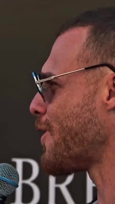 Emin Kerem Bursinə Bakıda “ulduz” hədiyyə etdi