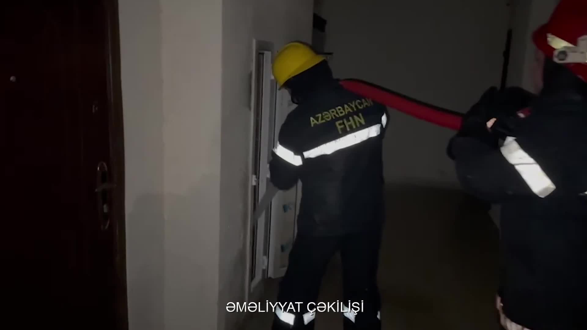 Abşeronda yaşayış binasında yanğın - Sakinlər təxliyə edildi
