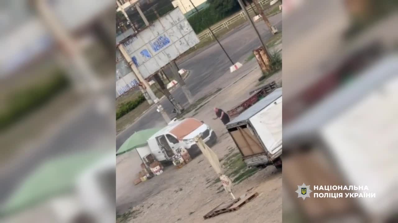 Xersonda meyvə satıcısı dronla vuruldu