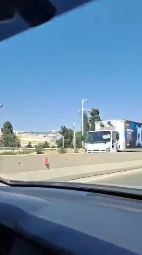 Bakıda magistralla qaçan cins atlar kimindir?