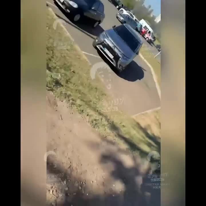 Rusiya Ukraynada ticarət mərkəzini vurdu