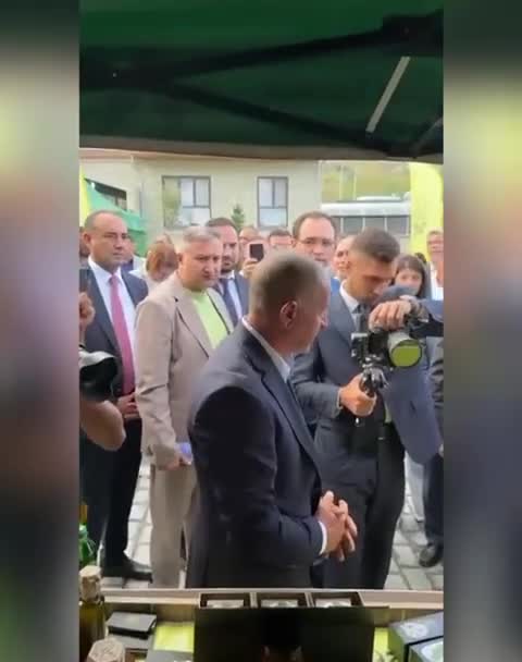 Kəlbəcərdə Bal festivalı keçirildi