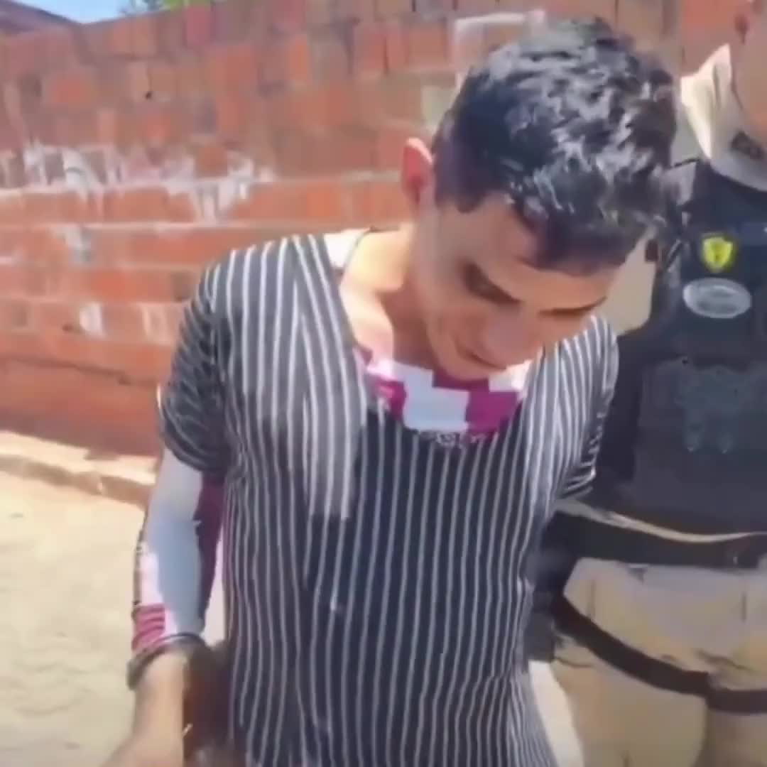 Qadın qiyafəsində qaçmağa çalışarkən tutuldu
