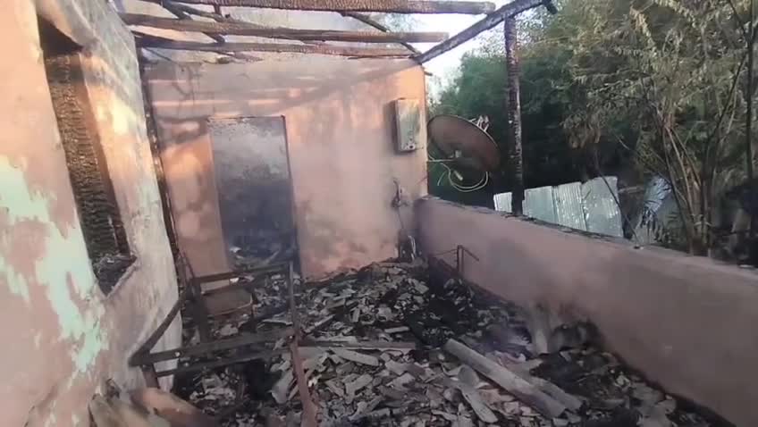 Ucarda ev yanıb kül oldu