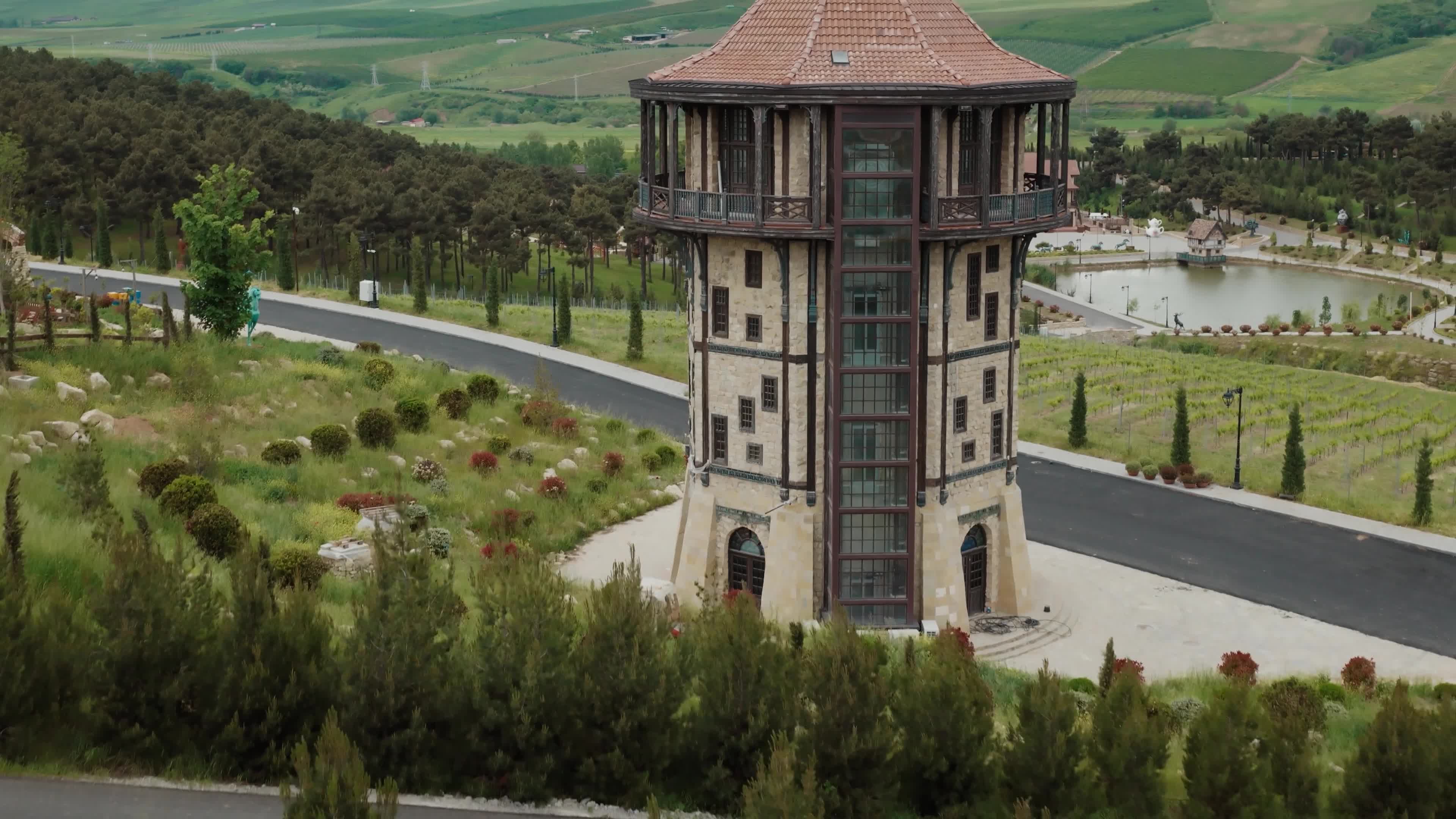 Prezidentlə xanımın gəzdiyi “Nəsimi Bağları”nı bir də belə görün