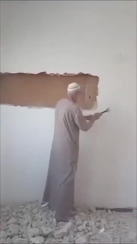 Rejimdən gizlətdiyi kitablarına qovuşma anları viral oldu