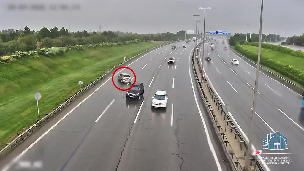 Bakıda marşrut avtobusu belə aşdı