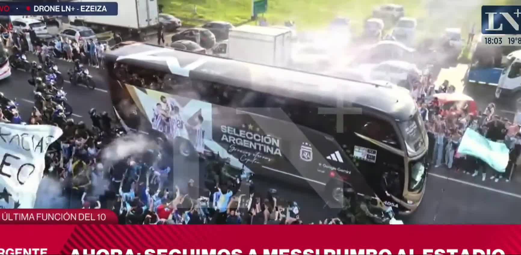 Messi stadiona gedərkən göz yaşlarını saxlaya bilmədi