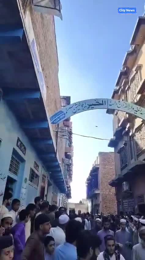 Pakistanda məktəbin damı uçdu - 2