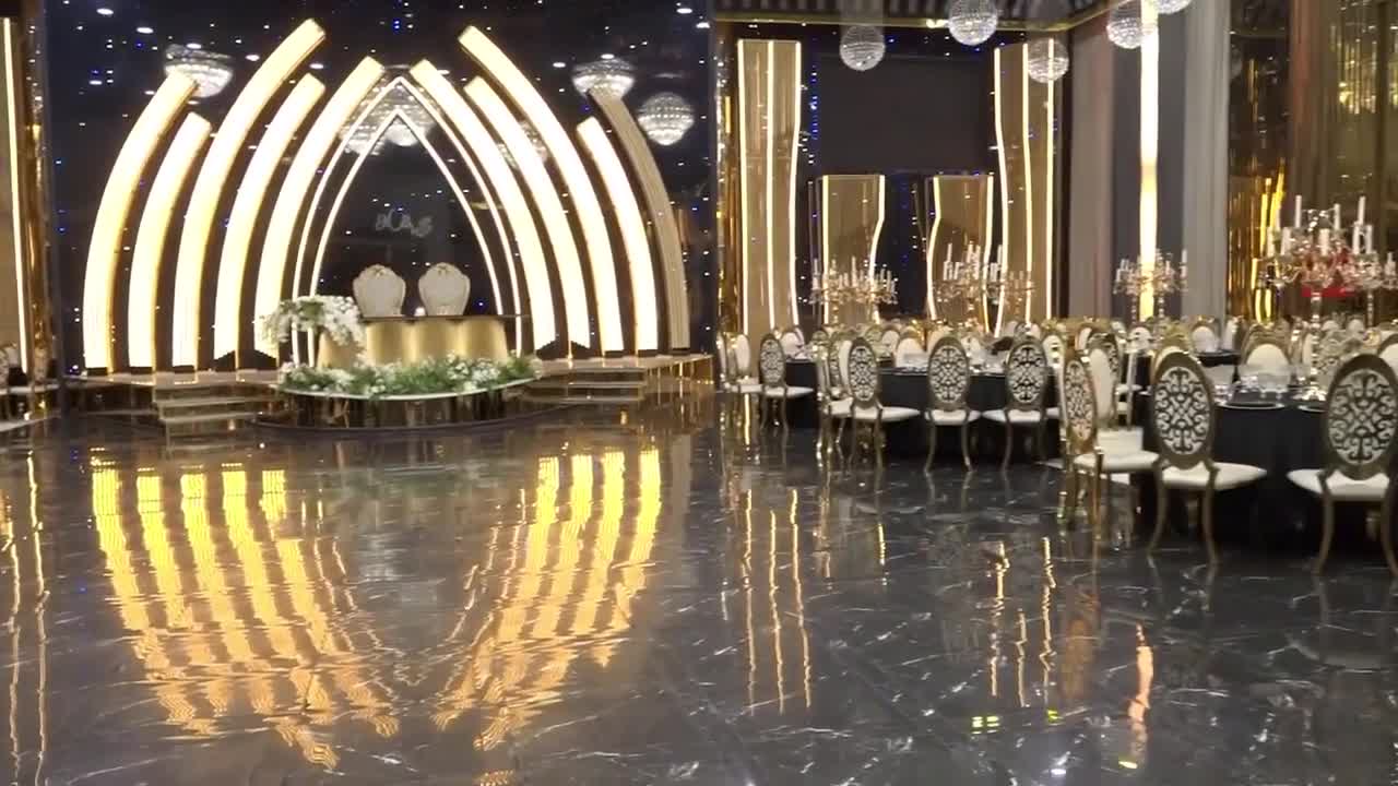 “Çıraq Palace”da “qırmızı kürü” adı ilə süni kürü verilir
