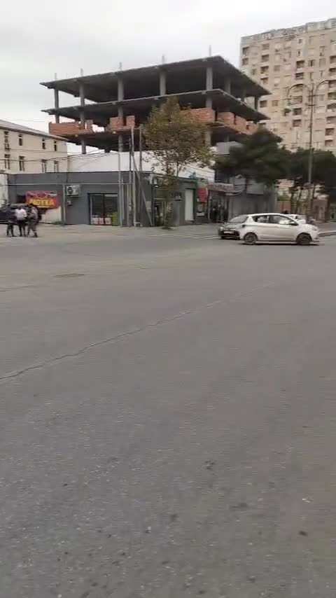 Həmin lyuka qapaq qoyuldu