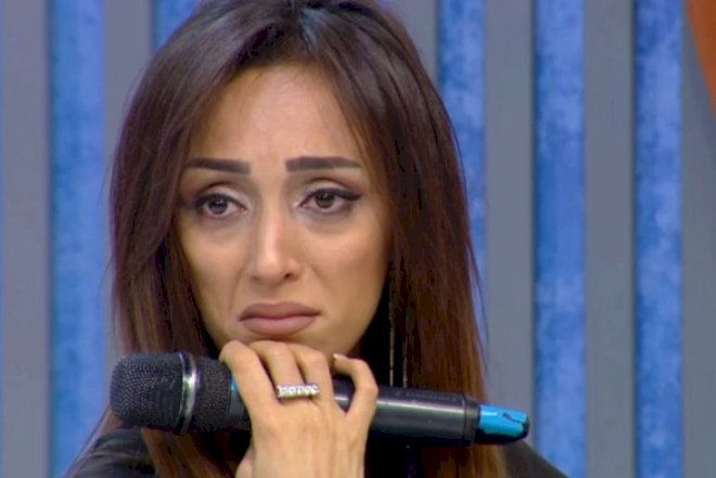 Ofeliya üzr isdədi