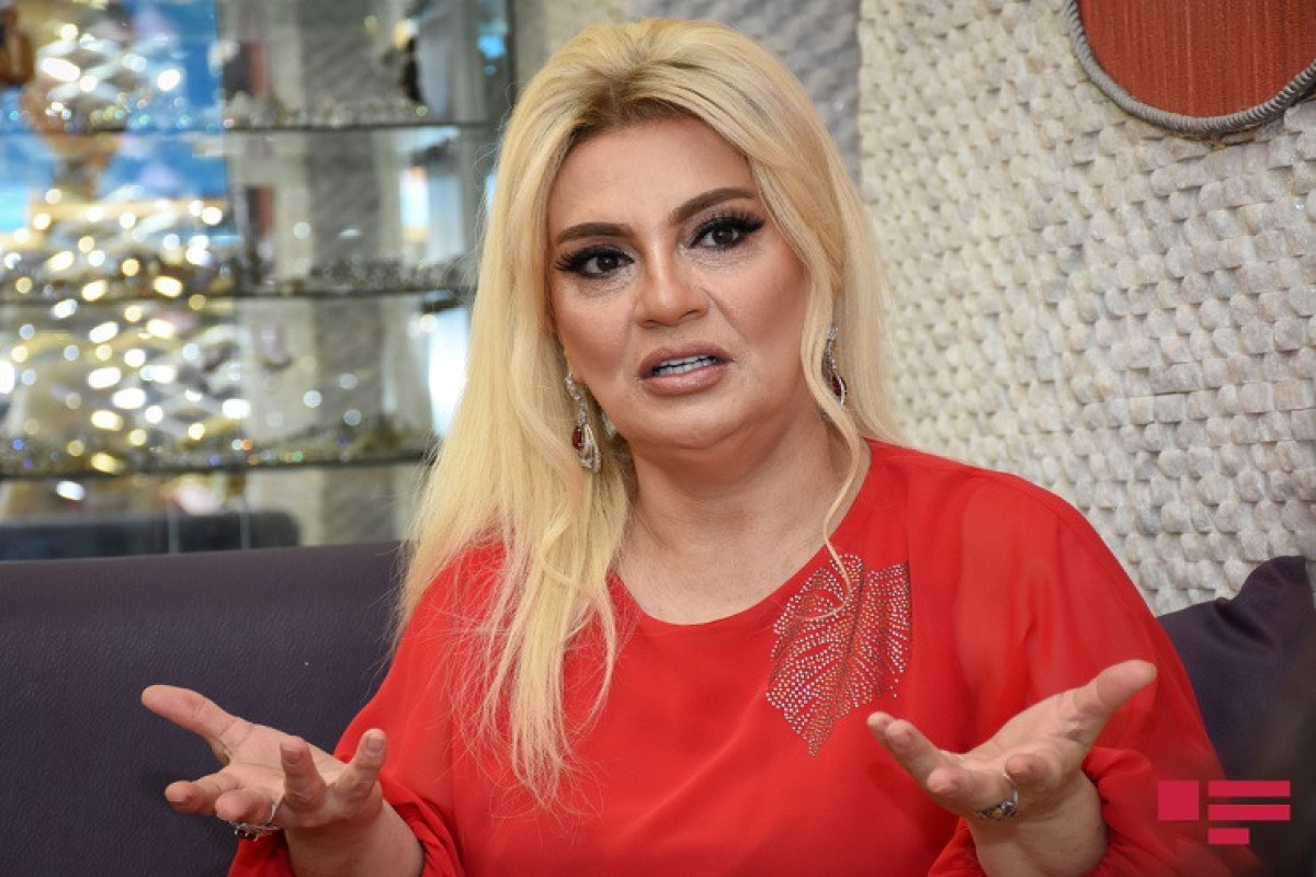 Mahnılarımdan yalnız 2-si ürəyimcədir