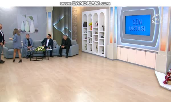 Efirdə enerji şousu