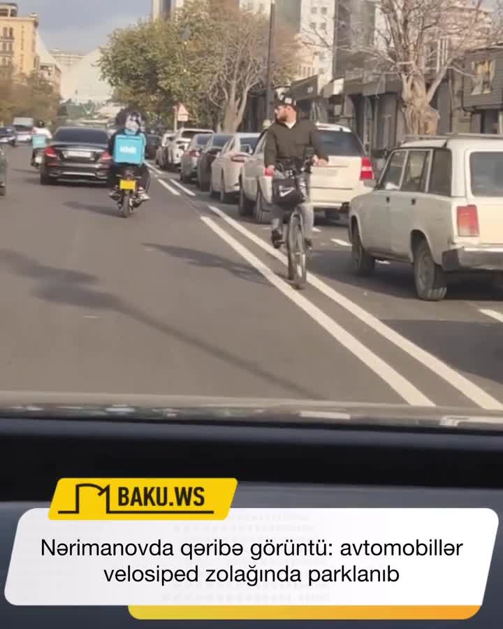 Nərimanovda qəribə hal - Maşınlar velosiped zolağında park edib