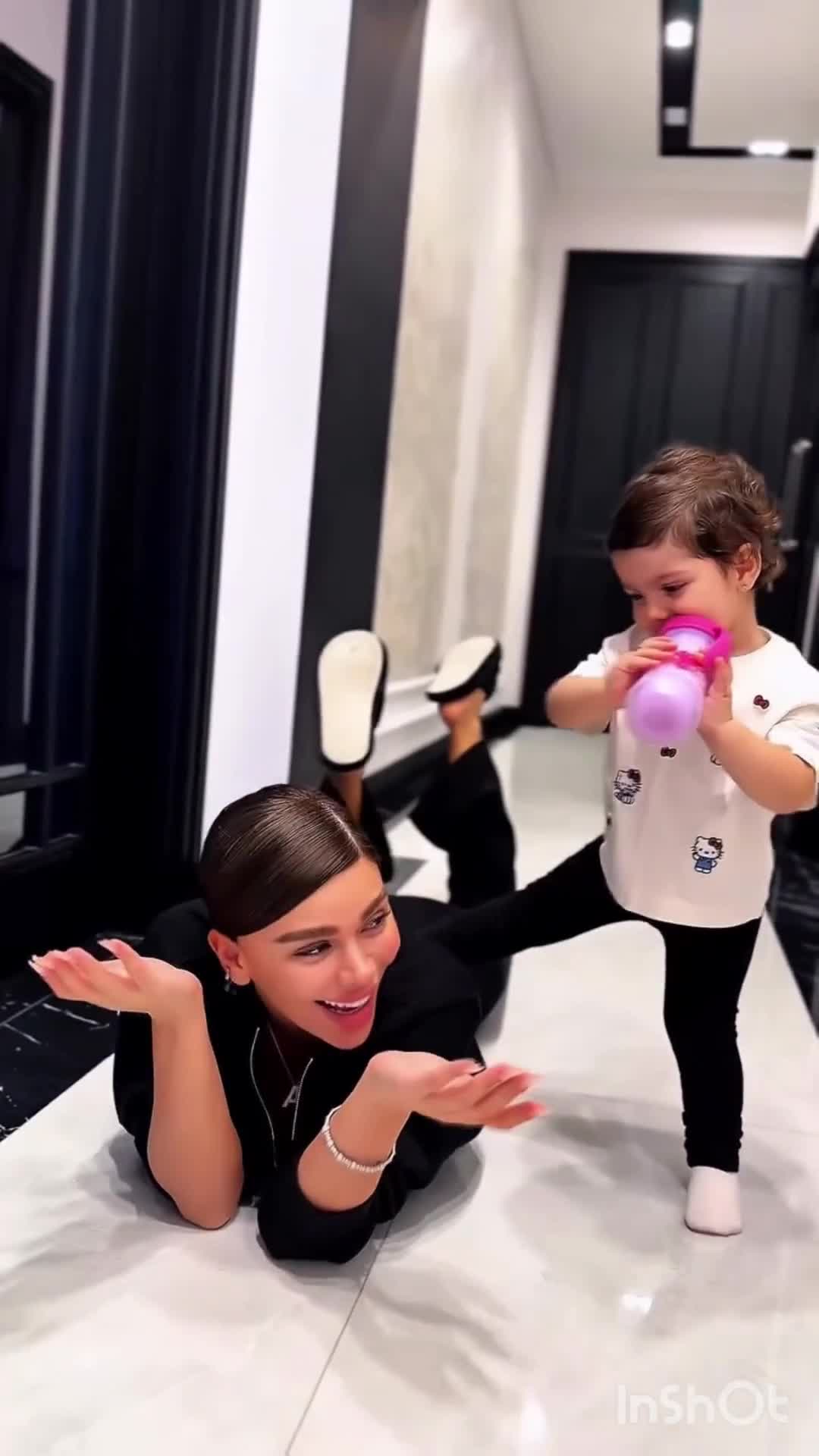 Aysunun qızı ilə bağlı etirafı kövrəltdi - “Mənə çətin gəlir…”