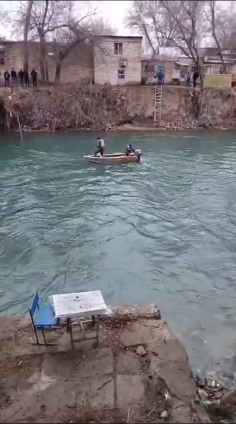 17 yaşlı oğlan kanalda batdı