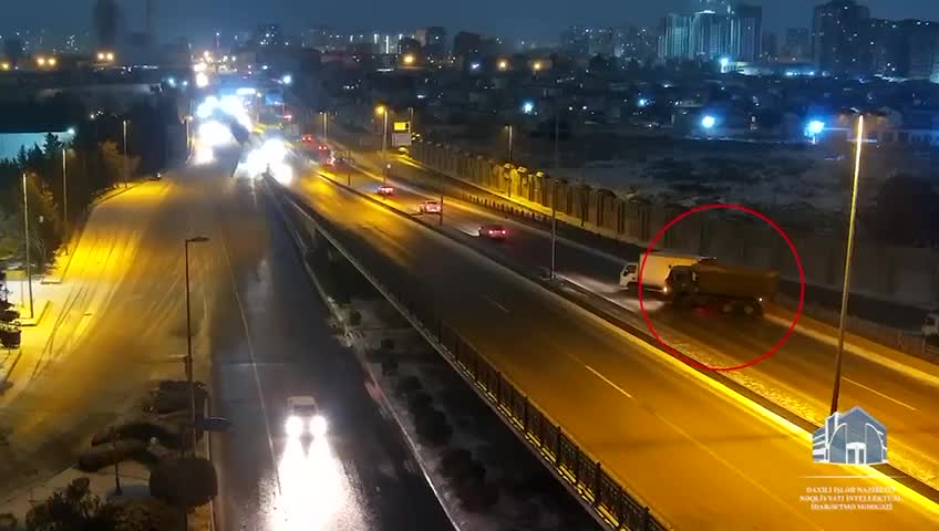 Bakıdakı dəhşətli qəzaların anbaan görüntüləri