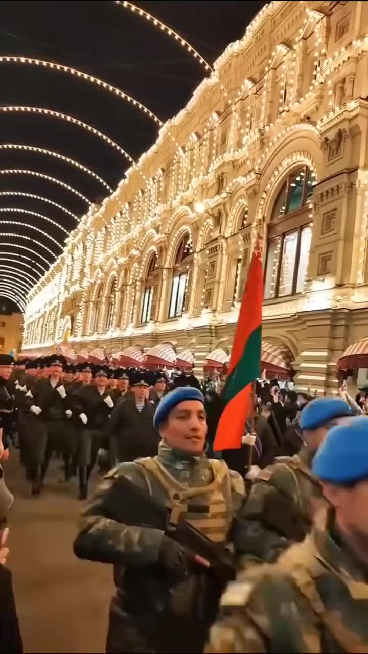 Hərbçilərimiz Moskva küçələrində