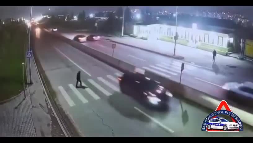 Piyada zolağında kişini vurdu