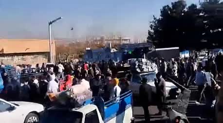 İranda etirazlar başladı