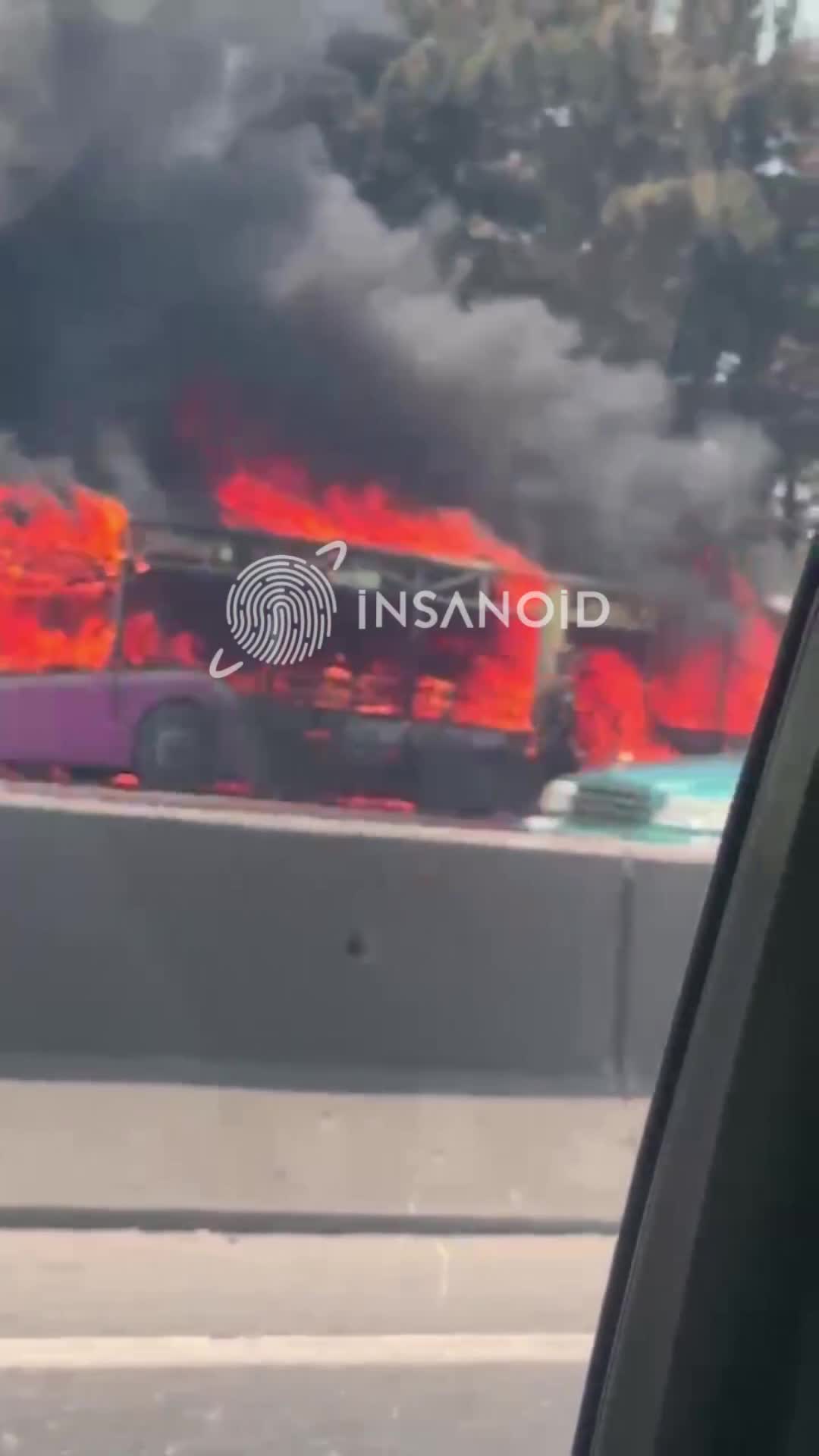 Avtovağzalın yaxınlığında avtobus yandı