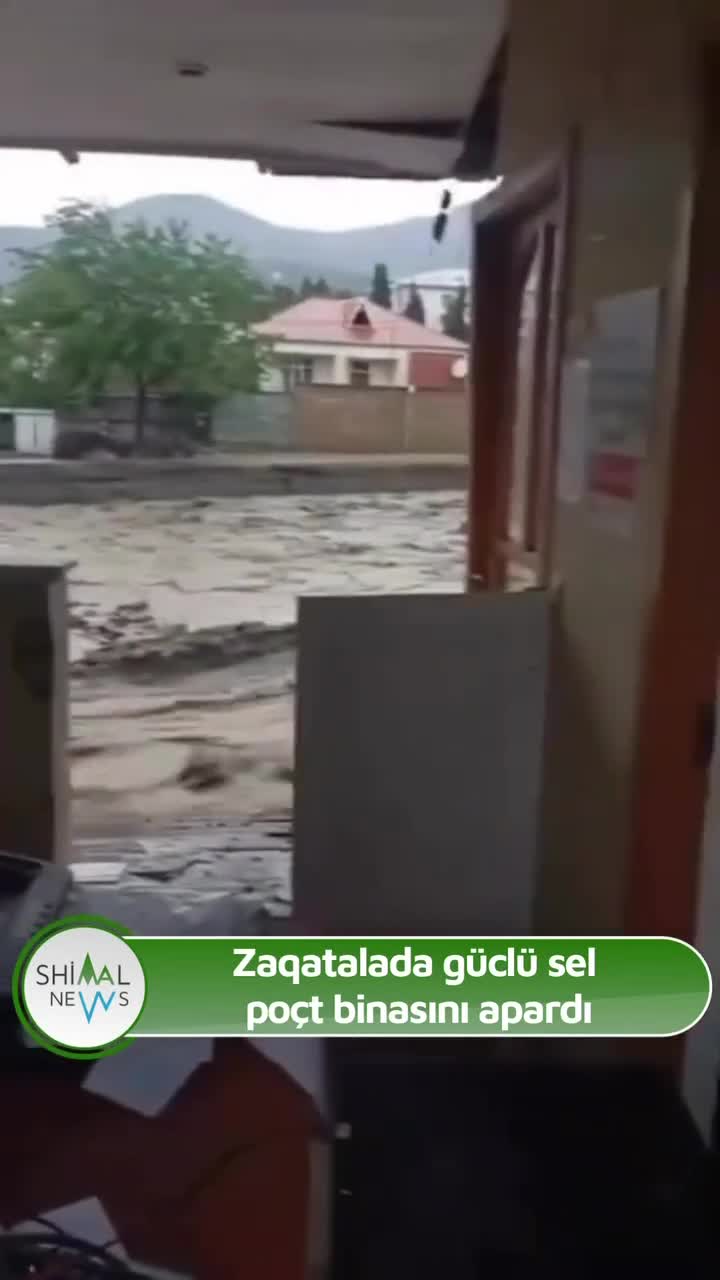 Zaqatalada küçələri su basdı, poçt binasını sel apardı
