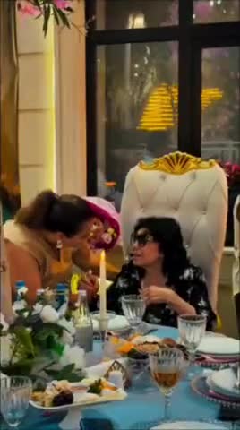 Flora Kərimovanın 85 yaşı oldu