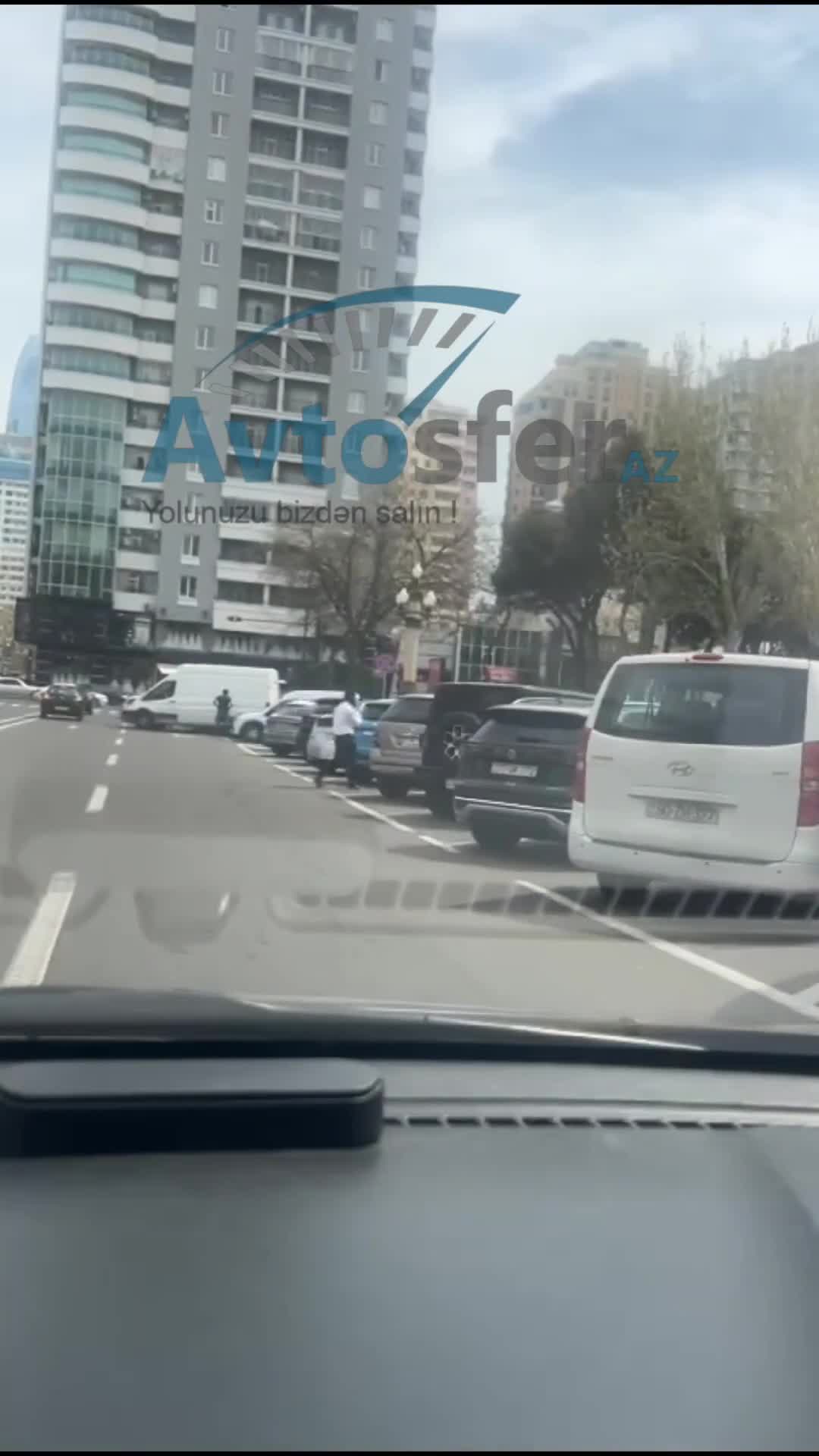 Sürücülər bu küçəni bardaq ediblər