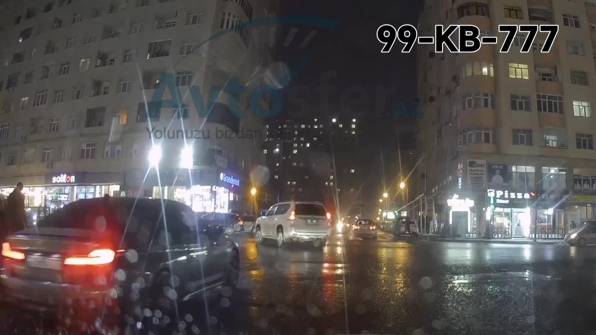 Bu sürücü Xırdalanda öz kefi ilə hərəkət edir