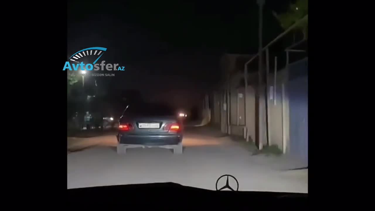 Yaşayış zonasında “Mercedes”lə hər cür “hoqqa” verən sürücü